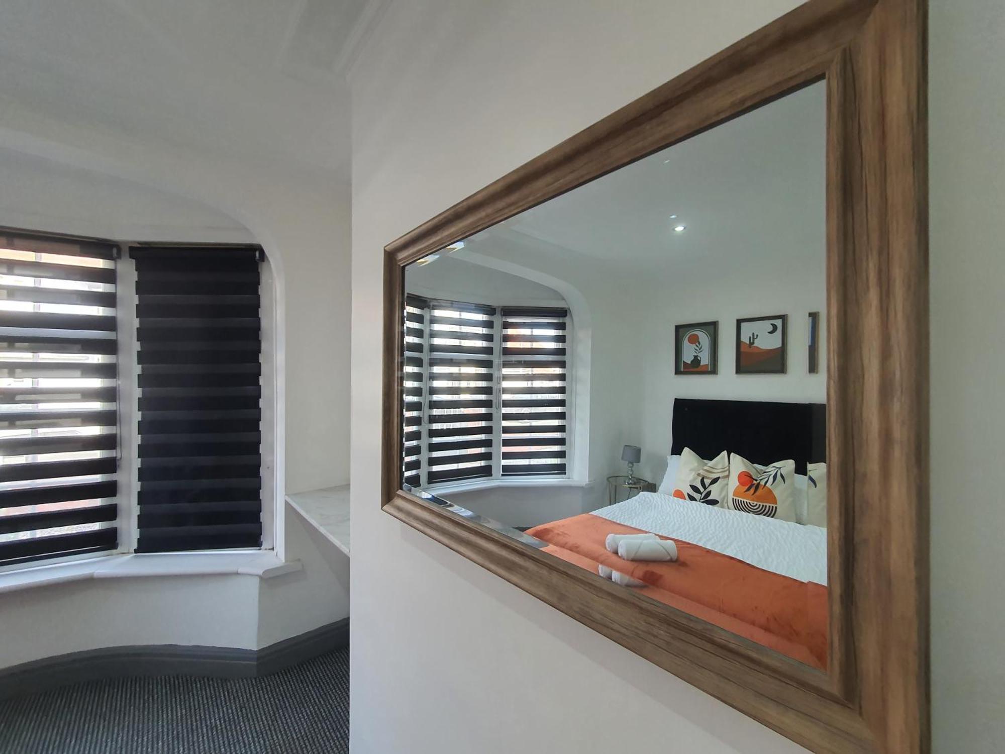 Only Family Groups - Pets Stay For Free - Sleeps 8 - Sofabed Blackpool Esterno foto